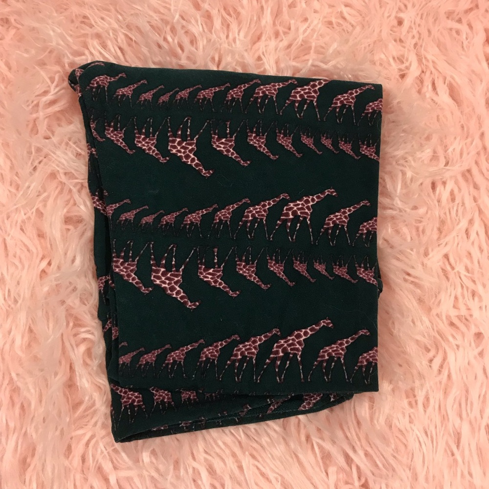 LuLaRoe NWOT Giraffe OS (0-10) Leggings